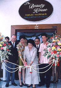 x1.JPG (39680 bytes)