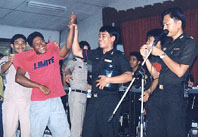 n5.jpg (20052 bytes)