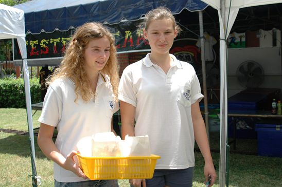 Jesters Fair at Regents is a hit in the sun and rain