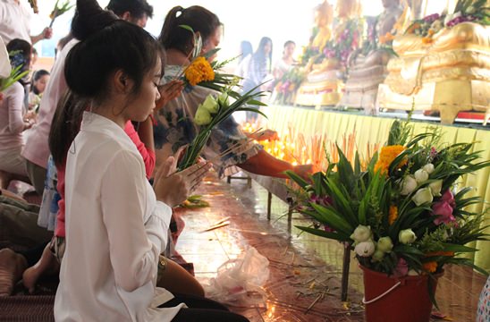 Asalha Buja Day & Buddhist Lent & Candles Parades in Pattaya 2014