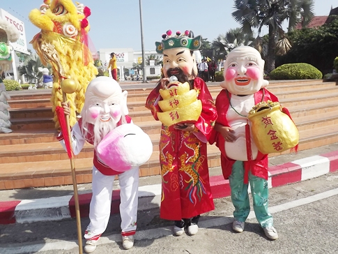 Dragons roam Pattaya as city marks start of Chinese New Year