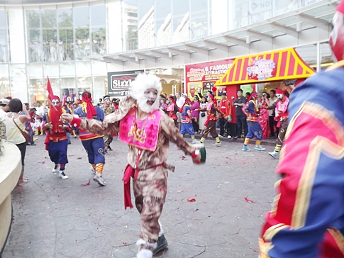 Dragons roam Pattaya as city marks start of Chinese New Year