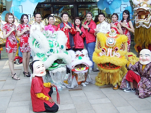 Dragons roam Pattaya as city marks start of Chinese New Year