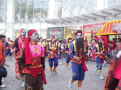 Dragons roam Pattaya as city marks start of Chinese New Year