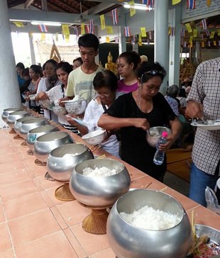 Prayers and merit making mark end of Buddhist Lent