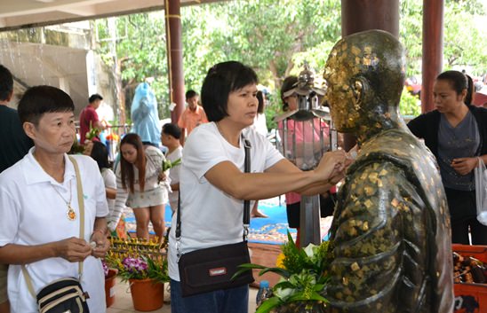 Prayers and merit making mark end of Buddhist Lent