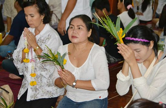 Prayers and merit making mark end of Buddhist Lent