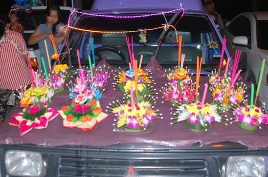 Loy Krathong Festival 2014