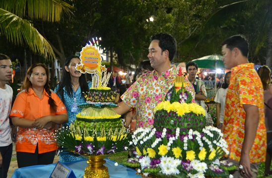 Loy Krathong Festival 2014