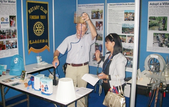 Rotary International�s �mini United Nations� brings Service above Self to Thailand