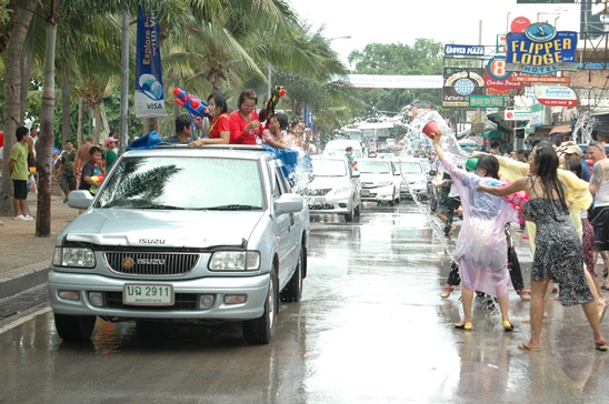 Songkran week - wet & wild in Pattaya 2013