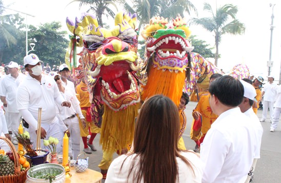 Pattaya Vegetarian Festival sizzles in opening