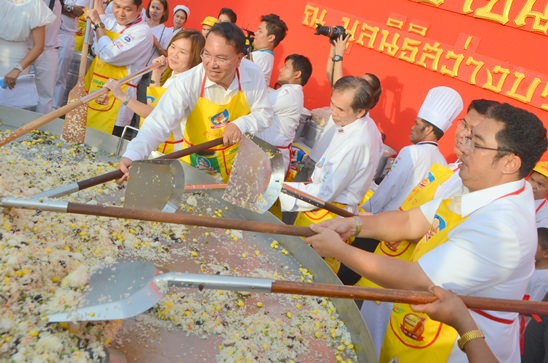 Pattaya Vegetarian Festival sizzles in opening