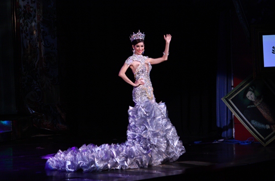 Filipina wins Miss International Queen