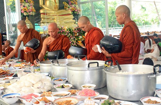 Visakha Bucha Day in Pattaya 2015