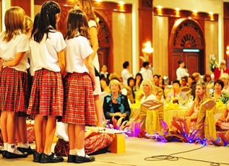 The Pattaya International Ladies enjoy the Regent’s choir.