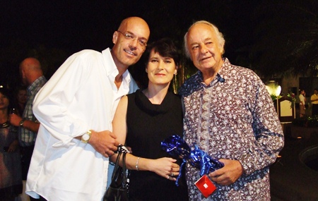 Stefan and Andrea Arnswald, Owner of PMR Laem Chabang, Thailand wish Ferenc many happy returns of the day.