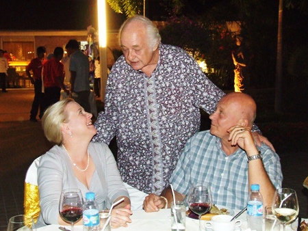 Ferenc chats with Daniella Schaat and Jan Abbink president of the Rotary Club Eastern Seaboard.