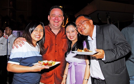 (L to R) Chuleeporn; Michael Procher, GM Nova Platinum Hotel, Nova Gold Hotel & Amari Nova Suites; Ratikorn Ruang-Urairerk, HR manager Nova Platinum and Immigration Pol. Capt. Somrouy Saman enjoy a great moment together.