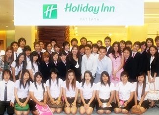 Students from the Rajabhat Kamphaeng Phet University made an educational visit to the Holiday Inn recently. They were welcomed by Itsarapong Jantrakul, Events Manager and Chat Chinsri, Banquet Manager who gave them a grand tour of the facilities and ensured that they took back with them valuable knowledge of the hospitality business.