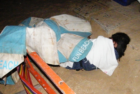 Police and Sawang Boriboon medics tended to the woman, then clothed her and returned her to the worker camp. 