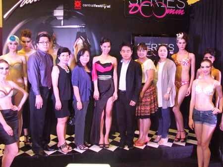Models in bras tout new Sabina products at Central Festival - Pattaya Mail