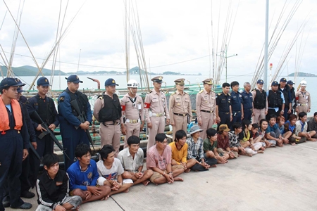 Navy intercepts 2 Vietnamese fishing boats, arrests 18 - Pattaya Mail