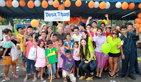 Dusit Thani Pattaya staff and management led by general manager Chatchawal Supachayanont (centre) joined the city of Pattaya in celebrating National Children’s Day on January 12. Every year, Dusit Thani Pattaya fulfils this event by setting up its own booth under a tent to accommodate all activities intended for the kids who stop in with their parents while celebrating the occasion. Apart from ice cream, candy and other refreshments, the kids are also provided with school items and educated on the importance of a green environment. They take turns in sharing their thoughts on the subject and everybody is excited to win prizes. No one goes home empty handed because Moms are given a seedling to tend to and children happily strike a pose for some photos!