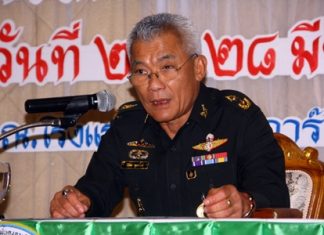 ISOC Chonburi Deputy Director Maj. Gen. Ronakorn Dulyarat presides over the latest recruitment meeting.