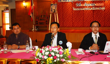 PBTA President Sinchai Wattanasartsathorn (center), presides over the June meeting with PBTA Vice President Krit Jiramongkol (left) and Athapol Vannakit (right), TAT’s Pattaya office director, at Camelot Hotel in South Pattaya.