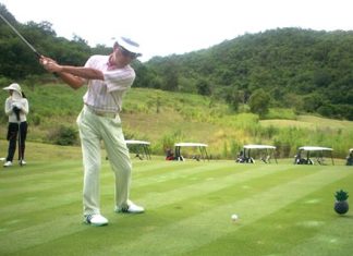 Mashi tees off at Banyan Resort Hua Hin.