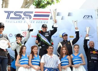 Chonsawat Asavahame (rear-center) holds up the champion’s trophy after winning Round 4 of the Thailand Super Series Class 1 at the Bira International Race Circuit in Pattaya, Sunday, August 18.