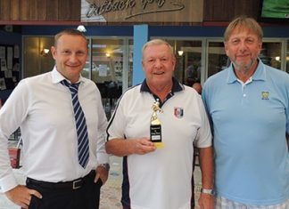 Friday’s winner Joe Mooneyham (center) accepts his trophy from the day’s sponsor, Greg Hirst (left), with 6th placed Peter LeNoury joining them.