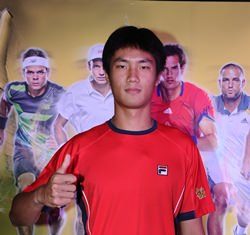 Young Thai tennis star Wishaya Trongcharoenchaikul has received a wild card entry into this year’s Thailand Open.