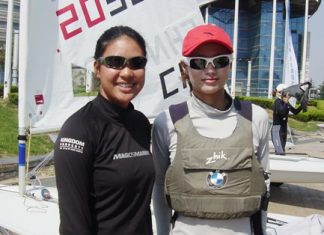 Kamolwan “Bam” Chanyim (left) with Olympic gold medalist Xu Lijia.