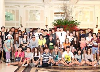 Dusit Thani Pattaya sales and operations executives recently welcomed students from Shin Hueng University in Korea who visited Pattaya hotels as part of the familiarization program aimed at providing them the opportunity to experience first-hand the hotel and tourism business in the city. The trip organizers said that through the inspection, the students will be able to share the experience when they go back to Korea as well as gain knowledge and information related to their future career in hotel and travel businesses.