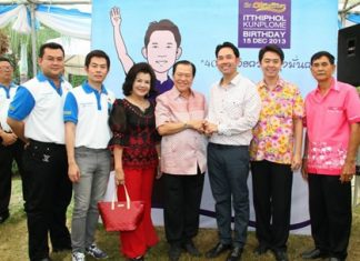 Mayor Itthiphol Kunplome receives birthday wishes from the Ngampichet family & friends.