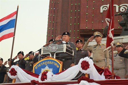 Thailand’s police chief, Gen. Adul Saengsingkaew (center) formally issues holiday orders to Pattaya-area cops.