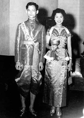 The Royal Couple were married at the Sra Pathum Palace in Bangkok on April 28, 1950. (Photo courtesy of the Bureau of the Royal Household)