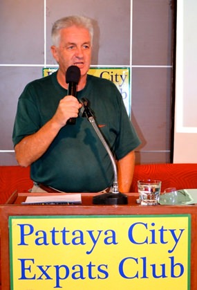 Tony Heron conducts the Open Forum, where questions are asked and answered about Expat living in the ‘Land of Smiles’.