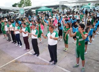 Six teams took part in the aerobic dance qualifying heats at Tesco Lotus in south Pattaya, Sunday, May 18.