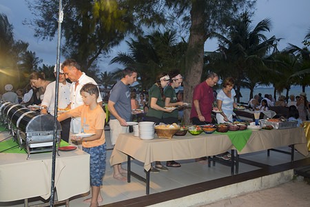 In the evening we moved to Pinnacle’s beachside restaurant for the BBQ Buffet.