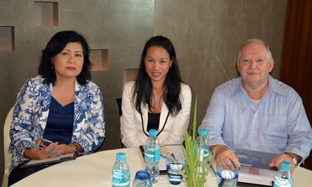 (L to R) Orasa Awutkom, Assistant Director of TAT Pattaya, Jantana Tanprasit, Marketing Manager of Sheerbravado Design & Marketing and Bob James, Managing Director of Sheerbravado Design & Marketing.