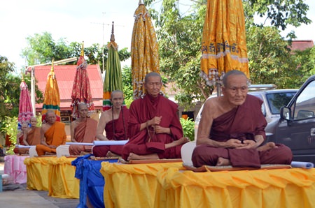 Realistic looking wax models representing revered monks throughout the kingdom, prepared by the city, were paraded around Pattaya for citizens to worship on Lent Day 2014.