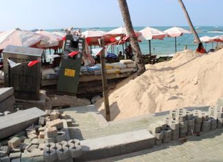 The major concern with the beach refill project is the repeated damage to the beach that flood runoff has caused. In areas such as near Soi 6 and Beach Road, water repeatedly has cut large gouges out of the sand.