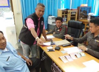 At press time, Yongyuth had not yet called in to the police station to collect his wallet and money.