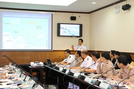 Officials meet at U-Tapao-Pattaya International Airport to discuss the airport’s future.