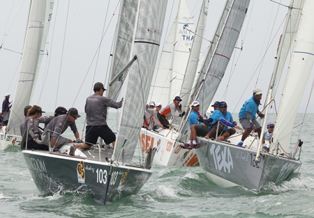 Close racing epitomises the Coronation Cup with top international and Thai crews competing for the prestigious trophy. (Photo/Guy Nowell/Top of the Gulf Regatta)
