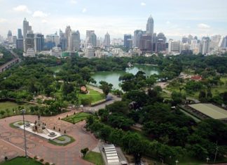 An aerial view shows Bangkok’s Lumpini Park with the Central Business District in the background. Condo prices in the city centre are rising rapidly but are mainly restricted to new builds. (Photo: Wikipedia Commons/Terence Ong)