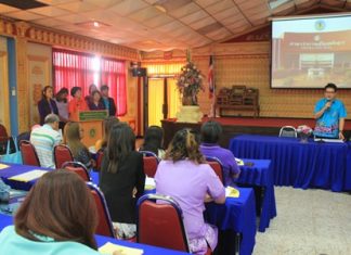 City Councilman Rattanachai Sutidechanai (right) addresses the gathered communities to begin brainstorming ways to improve the quality of life for Pattaya’s physically challenged residents.